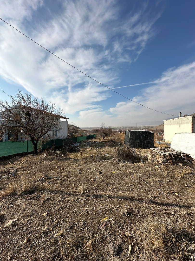 KAYSERİ DEVELİ GÜNEYAŞAĞI MAHALLESİ ÇOBANBAĞI MEVKİİNDE SATILIK HOBİ BAHÇESİ